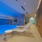 Бассейн с подогревом, Отель Dombay Winter Hall