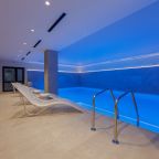 Бассейн с подогревом, Отель Dombay Winter Hall