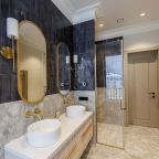 Люкс (С Балконом), Отель Dombay Winter Hall