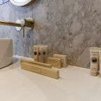 Люкс (С Балконом), Отель Dombay Winter Hall