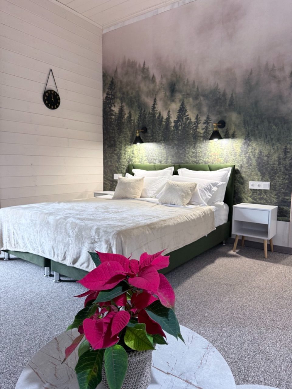 Двухместный (Горный приют для души), Отель Нарния