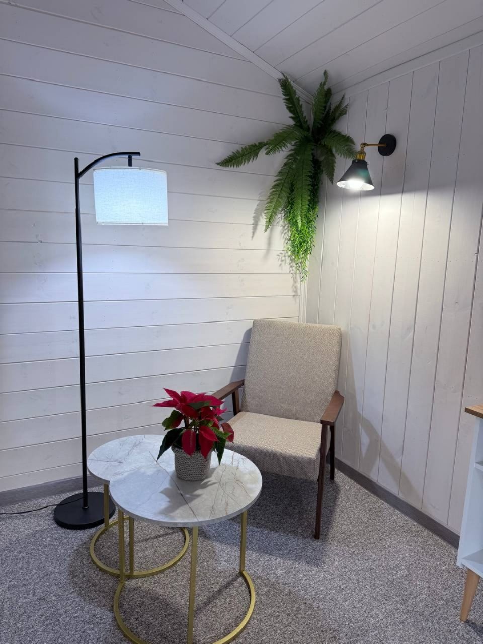 Двухместный (Горный приют для души), Отель Нарния