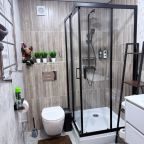 Двухместный (Горный приют для души), Отель Нарния