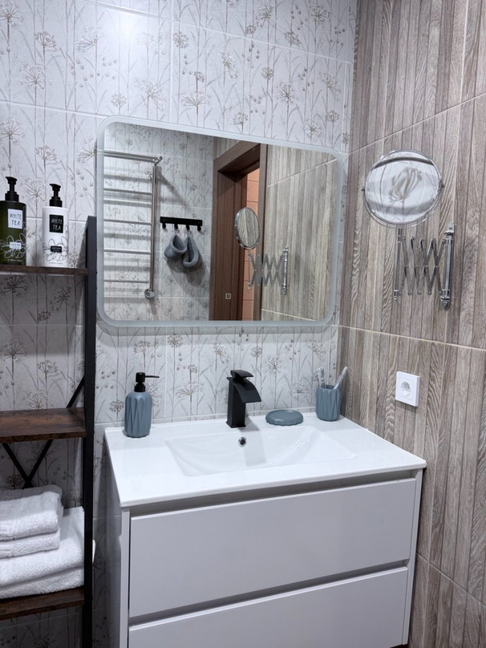 Двухместный (Горный приют для души), Отель Нарния