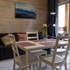 Коттедж (Шале для влюбленных.. в горы), Отель Нарния