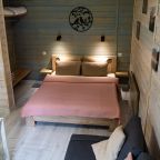 Коттедж (Шале для влюбленных.. в горы), Отель Нарния