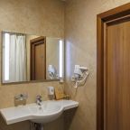 Двухместный (LUX), Отель Central City