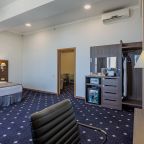Двухместный (Senior Suite with balcony), Отель Central City