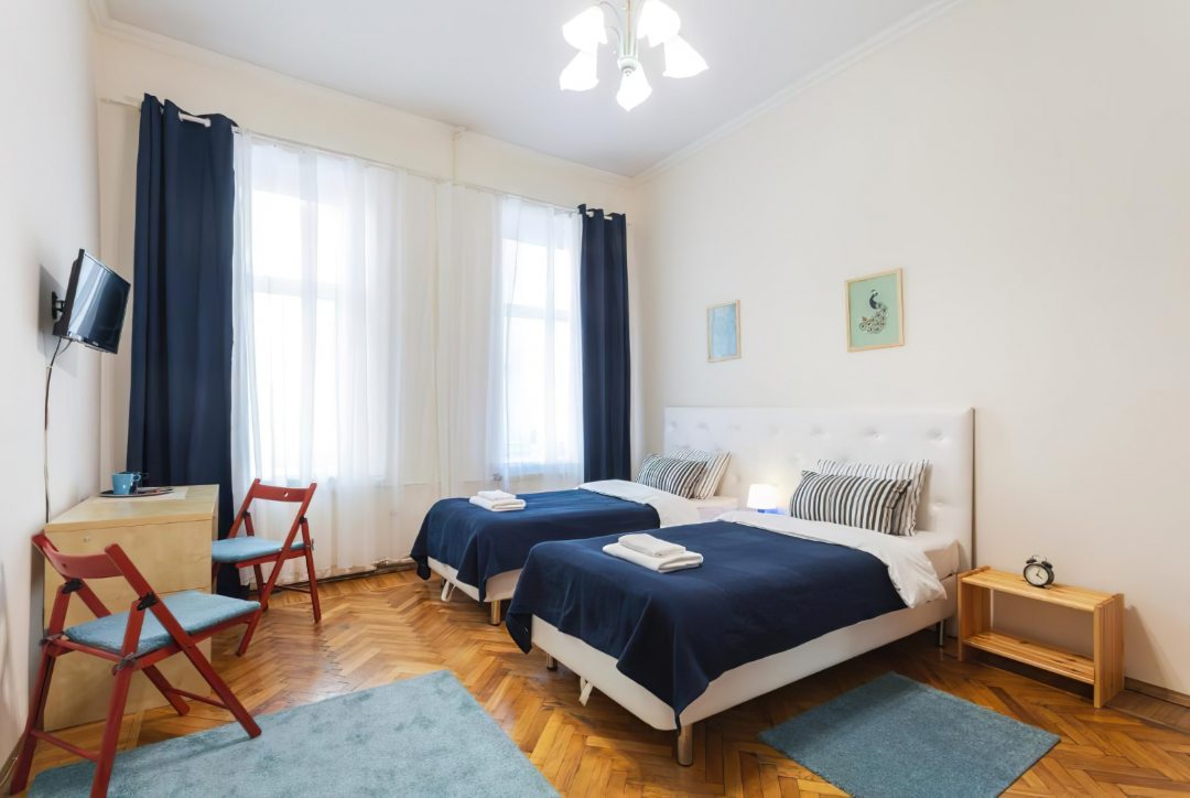 Двухместный (Большой номер с 2 односпальными или 1 двуспальной кроватью и общим с/у) гостевого дома Piter Home, Санкт-Петербург