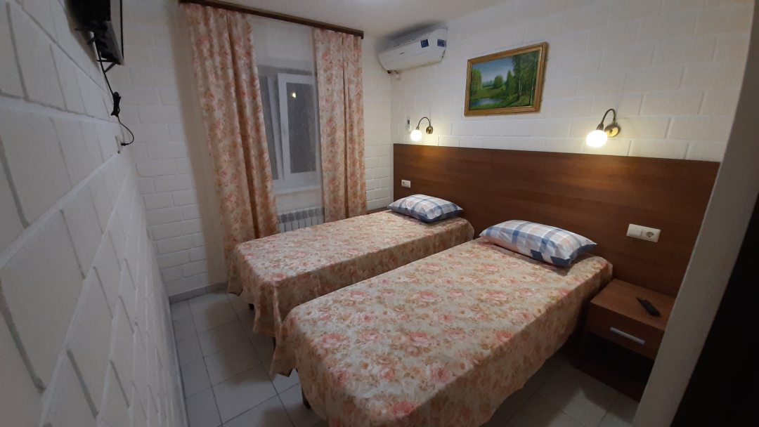 Двухместный (Двухместный номер -2 отдельные кровати (03)) гостевого дома LeVladia, Геленджик