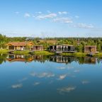 Дом (Кристалл), Загородный отель Green Club Family