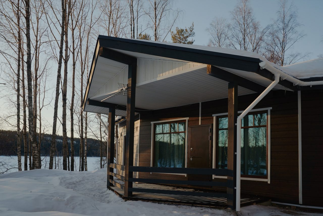 Коттедж (Четырехместный с двумя диванами и двуспальной кроватью), Ландшафтный отель Рантала