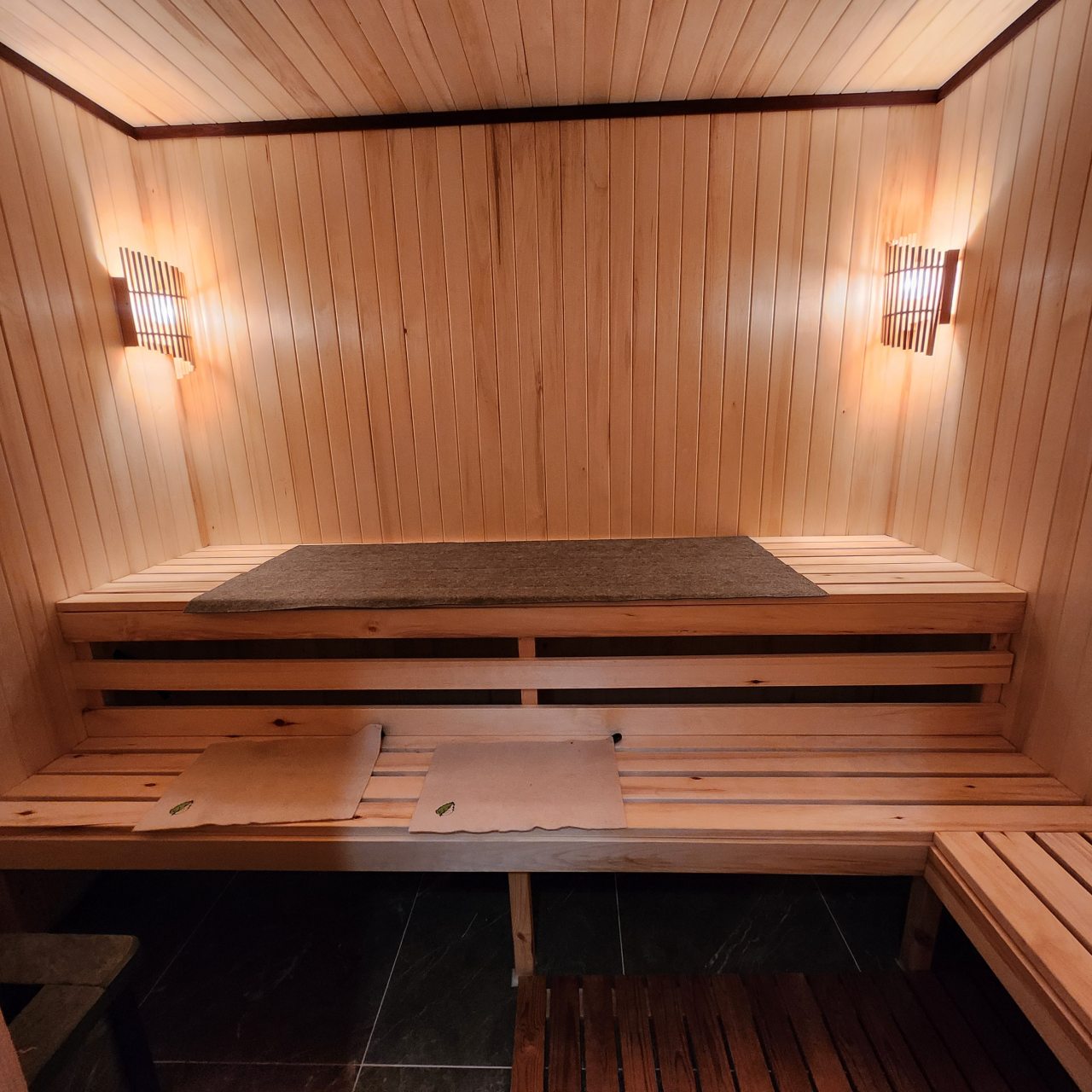 Дом (Дом с баней на озере), Зона отдыха Язёвка