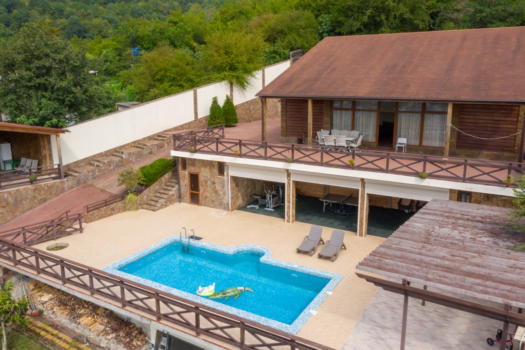 Гостиница Дом в горах с видом на море Сочи, Лоо