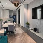 Апартаменты (Семейные люкс  с 2 балконами и видом на море), Апартаменты Сочипосуточно на Депутатской