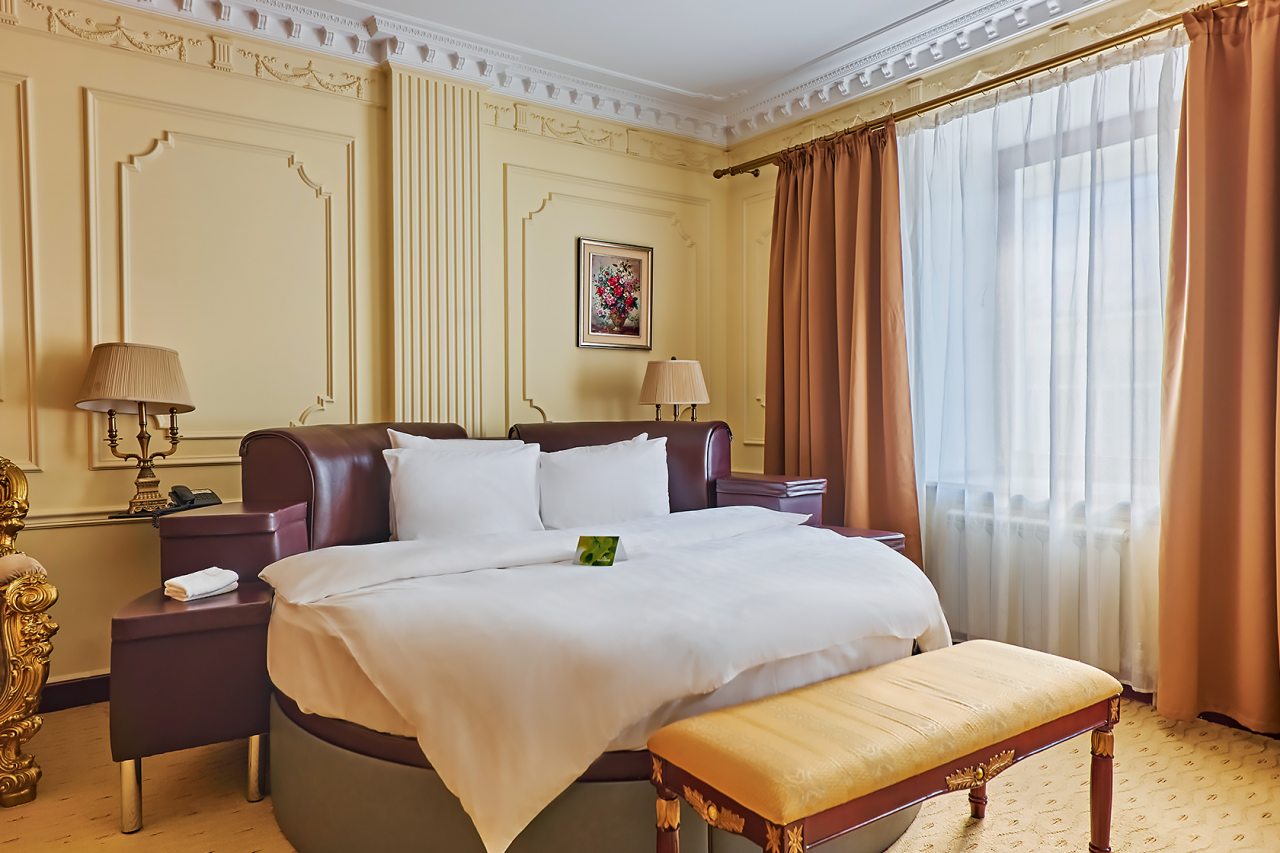 Люкс (Люкс с двуспальной кроватью с сауной) отеля The Rooms Boutique Hotel, Москва