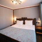 Люкс (Шале), Гостиница Шервуд