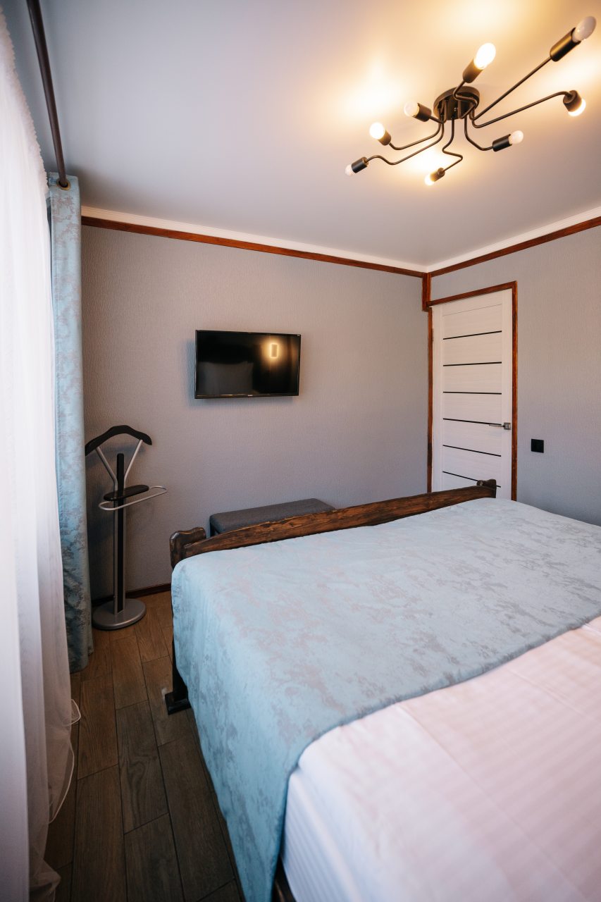 Люкс (Шале), Гостиница Шервуд