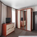 Четырехместный (Апартаменты трехместные+кресло-кровать), Отель SoleMio