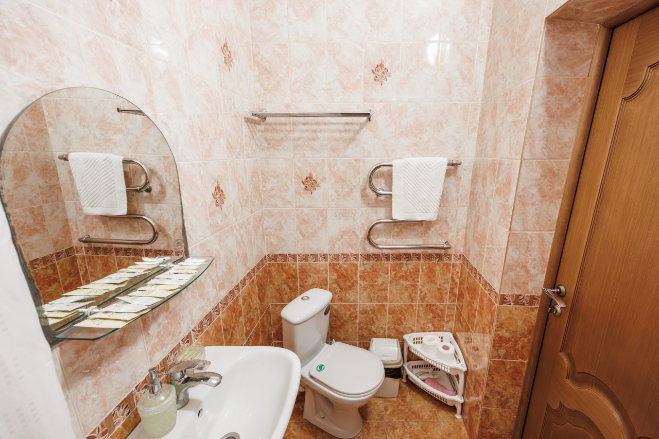 Студио (Студио), Отель Нинель