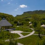 Объект находится в горах, Глэмпинг Ananda Glamping