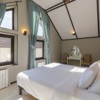 Трёхместный и более (Джуниор Сьюит), База отдыха Хеваа