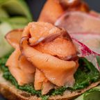 Доставка еды и напитков в номер, Загородный отель Berloga Country Resort