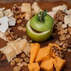 Доставка еды и напитков в номер, Загородный отель Berloga Country Resort