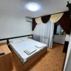 Отдых на море в Лоо - двухкомнатный семейный номер на 3 эт