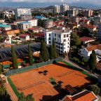 Теннисный корт, Отель Golden Tennis Club