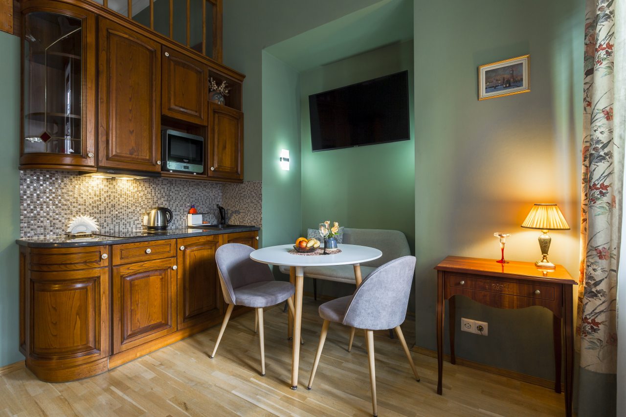 Студио (Студия двухуровневая с изразцовой печью), Апартаменты ОМ