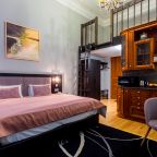 Апартаменты (Студия двухуровневая с видом на Миллионную), Апартаменты ОМ