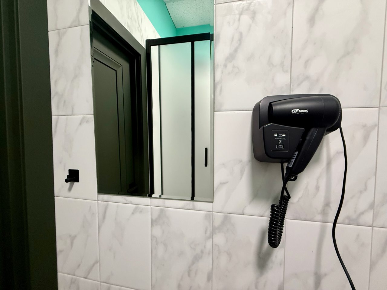 Двухместный (Стандарт с душем и туалетом), Хостел Невский