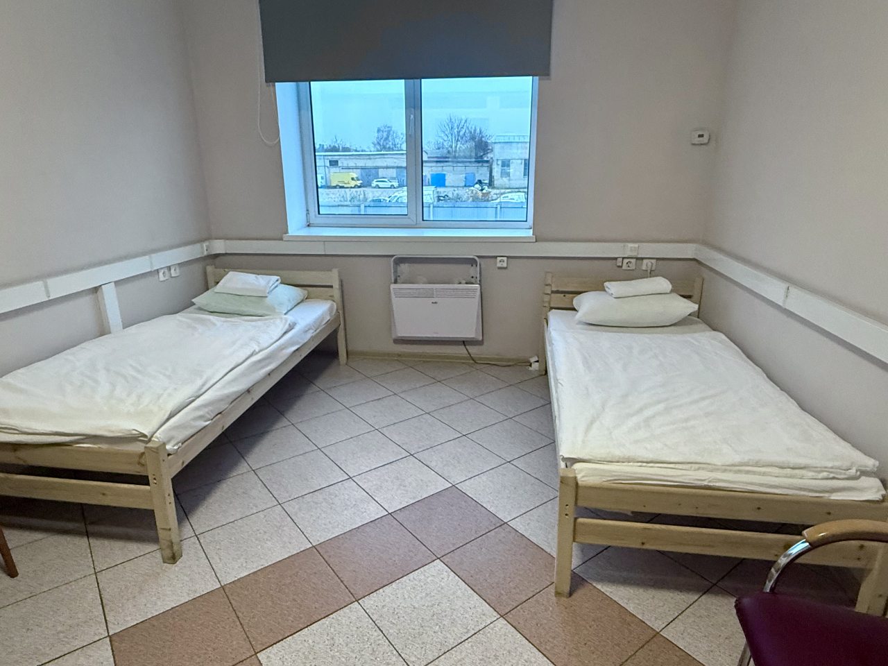 Двухместный (С 2 односпальными кроватями с электронным замком), Хостел Невский