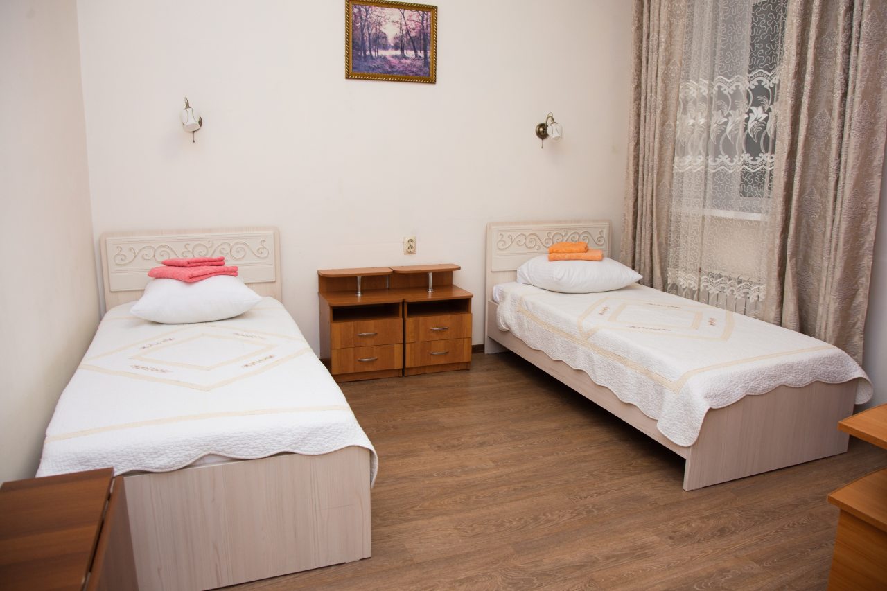 Двухместный (Номер эконом с 2 раздельными кроватями) гостевого дома Маргобай, Байкальск