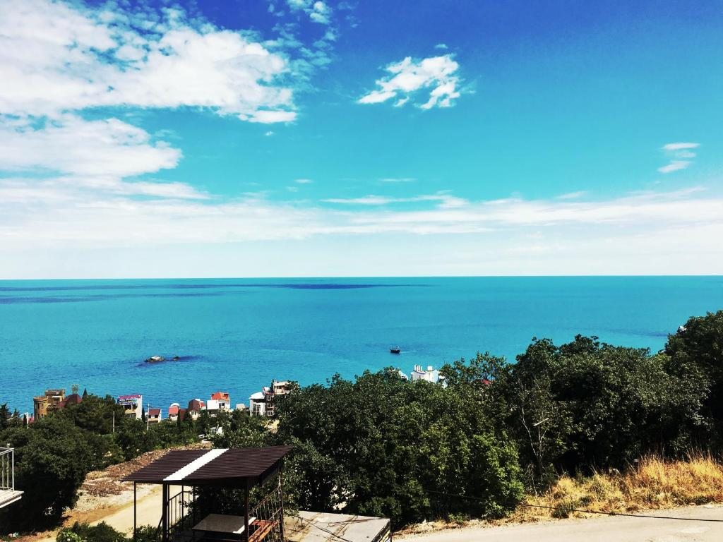 Вид на море, Мини-отель Крымский дворик