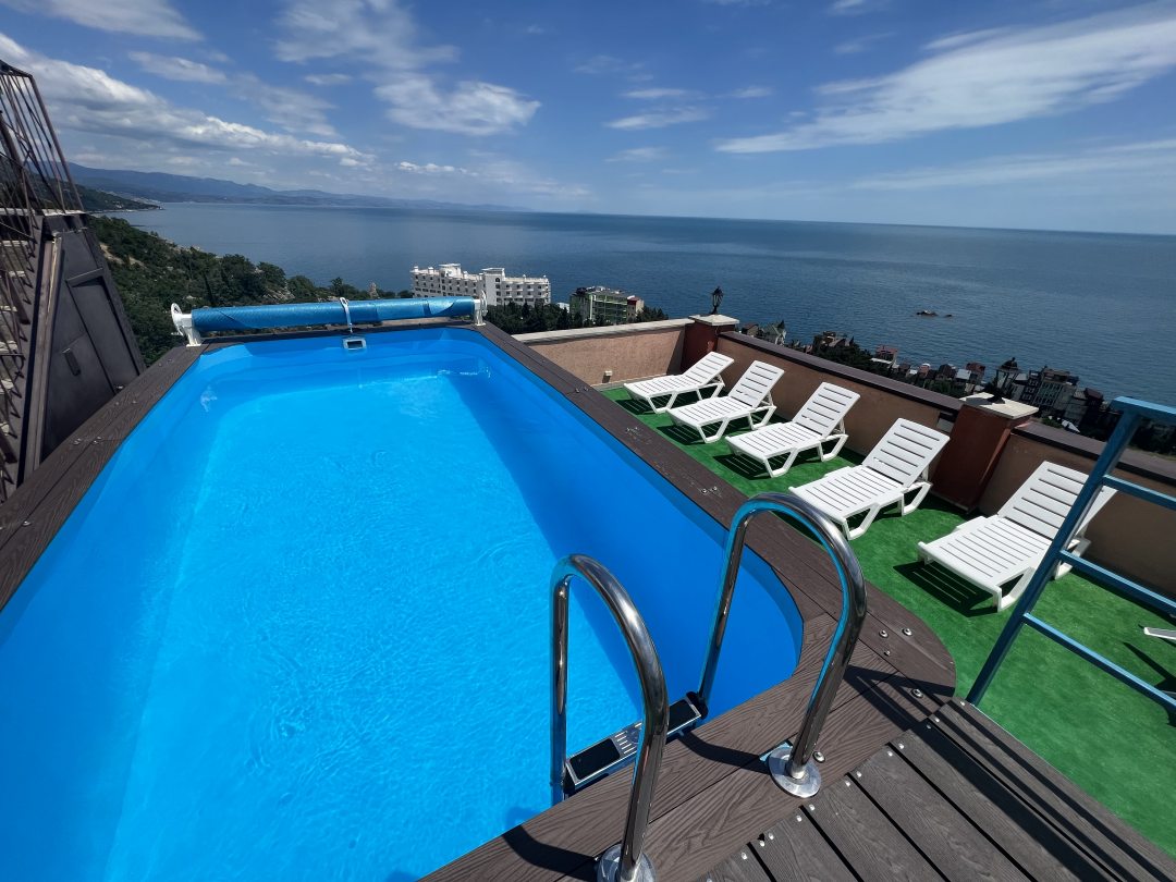 Панорамный бассейн, Мини-отель Крымский дворик