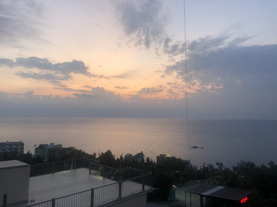 Вид на море, Мини-отель Крымский дворик