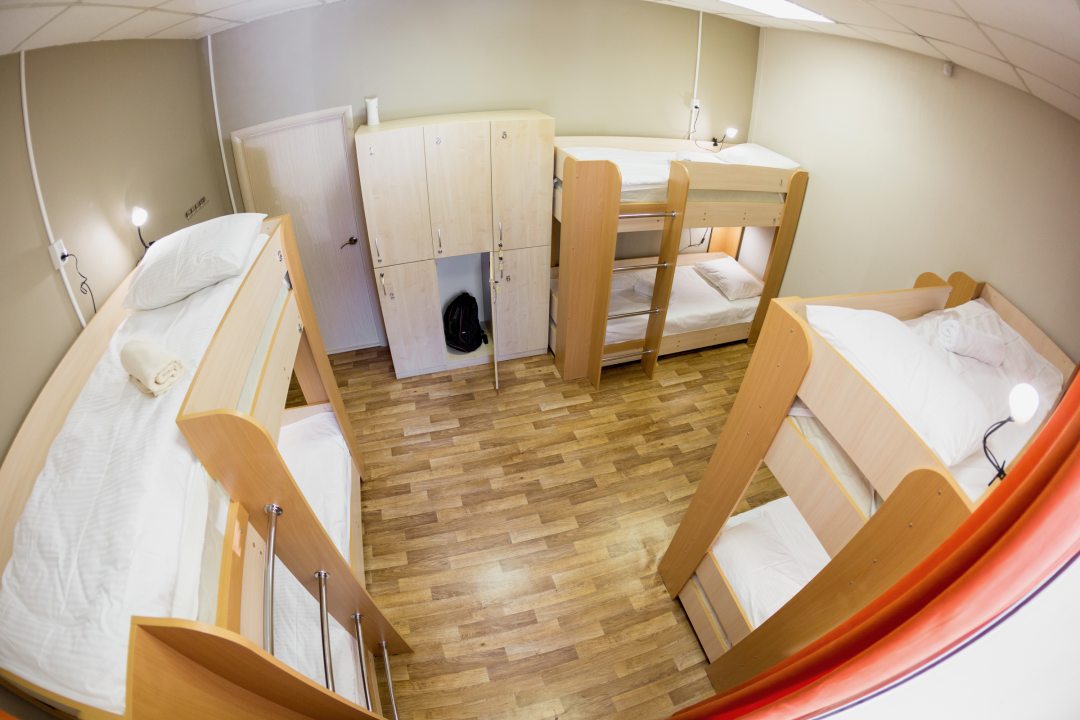 Шестиместный (Кровать в общем мужском 6-местном номере) хостела Z Hostel, Иркутск