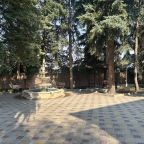В зоне отдыха появилась беседка