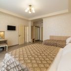 Семейный (Семейный 2-х комнатный), Отель Silvia