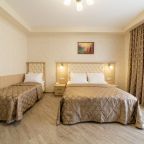 Семейный (Семейный 2-х комнатный), Отель Silvia