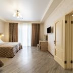 Семейный (Семейный 2-х комнатный), Отель Silvia