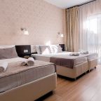 Четырехместный (Стандартный с французким балконом), Гостевой дом Отель 777