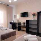 Четырехместный (Стандартный с французким балконом), Гостевой дом Отель 777