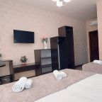 Четырехместный (Стандартный с французким балконом), Гостевой дом Отель 777