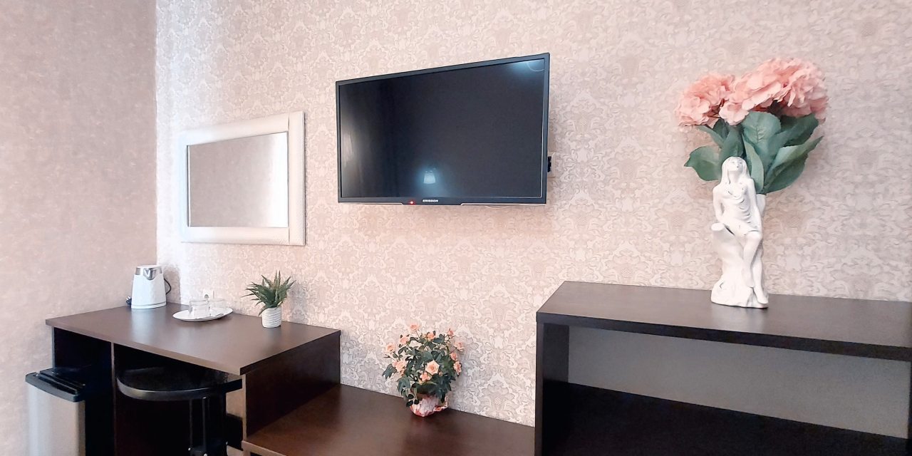 Четырехместный (Стандартный с французким балконом), Гостевой дом Отель 777