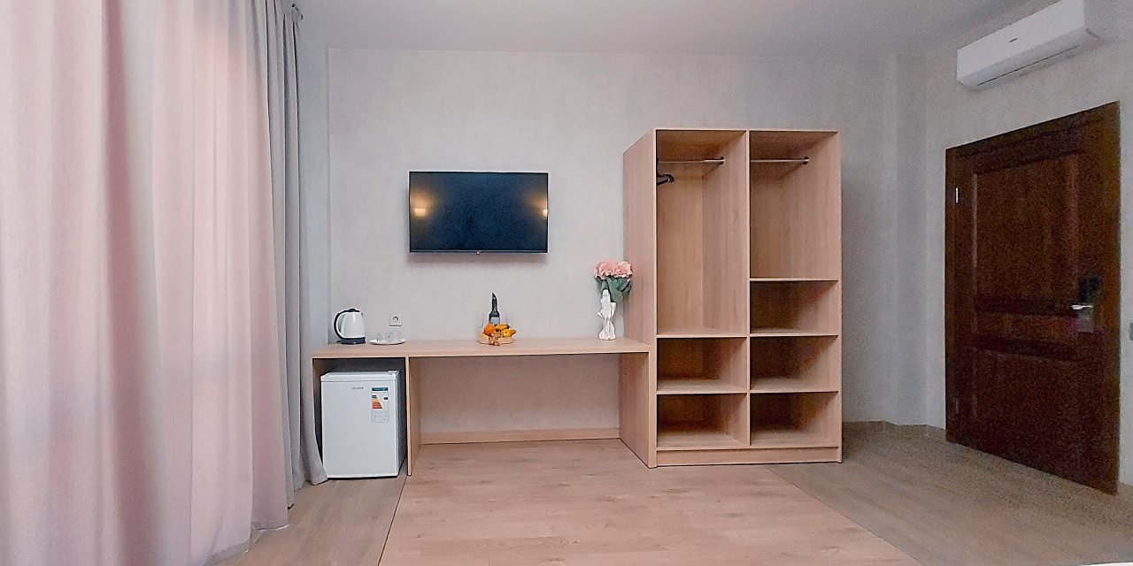 Двухместный (Улучшенный с раздельными кроватями с балконом), Гостевой дом Отель 777