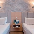 Двухместный (Улучшенный с раздельными кроватями с балконом), Гостевой дом Отель 777