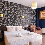 Трёхместный и более (Семейный с балконом), Гостевой дом Отель 777